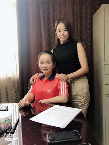 J9官网环保客户签单合照